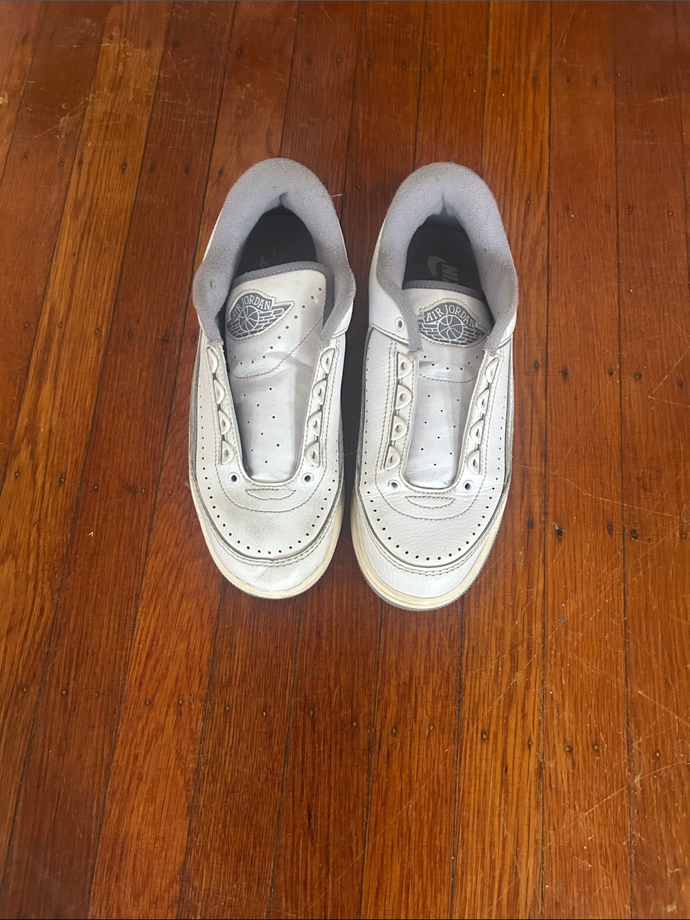 Jordan Kids White Low-Top Sneakers with Gray Lining (no shoestrings)